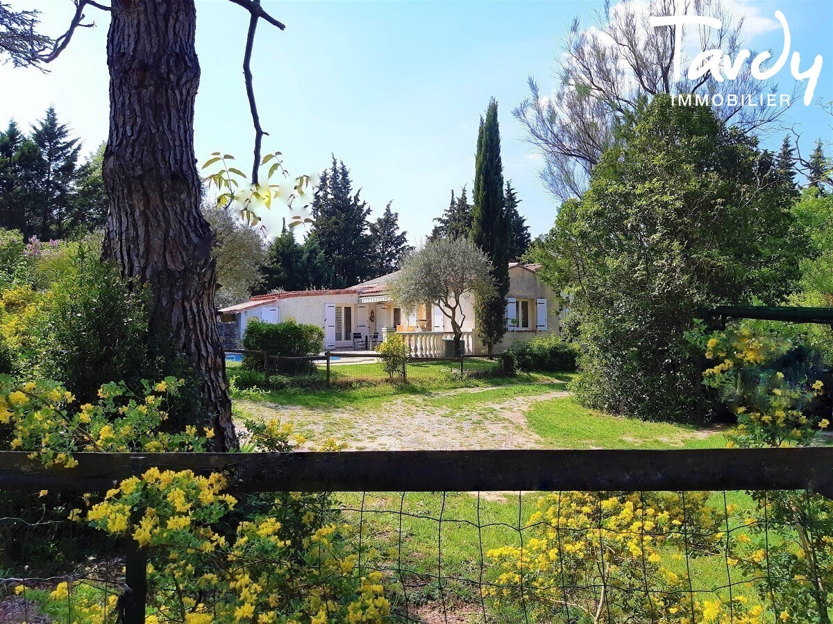 Maison à rénover - en campagne - Proximité 13 100 AIX EN PROVENCE - Aix-en-Provence