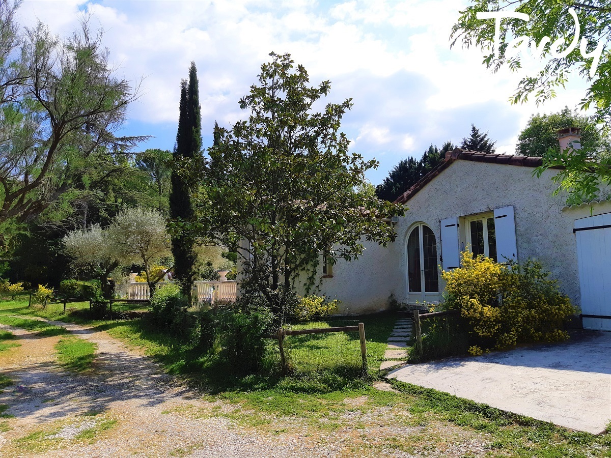 Maison à rénover - en campagne - Proximité 13 100 AIX EN PROVENCE - Aix-en-Provence