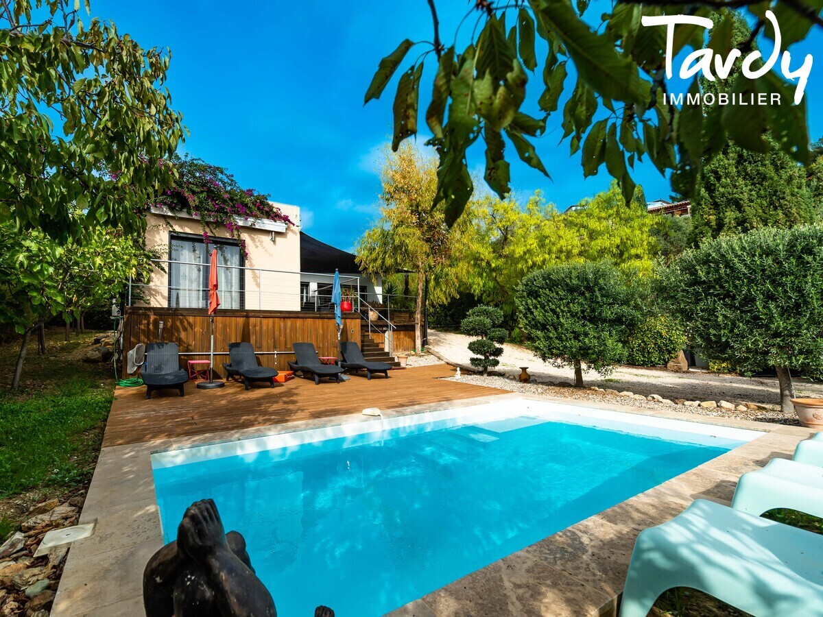 Villa  Californienne vue mer - 83190 OLLIOULES   - Ollioules - Villa rcente avec toit terrasse