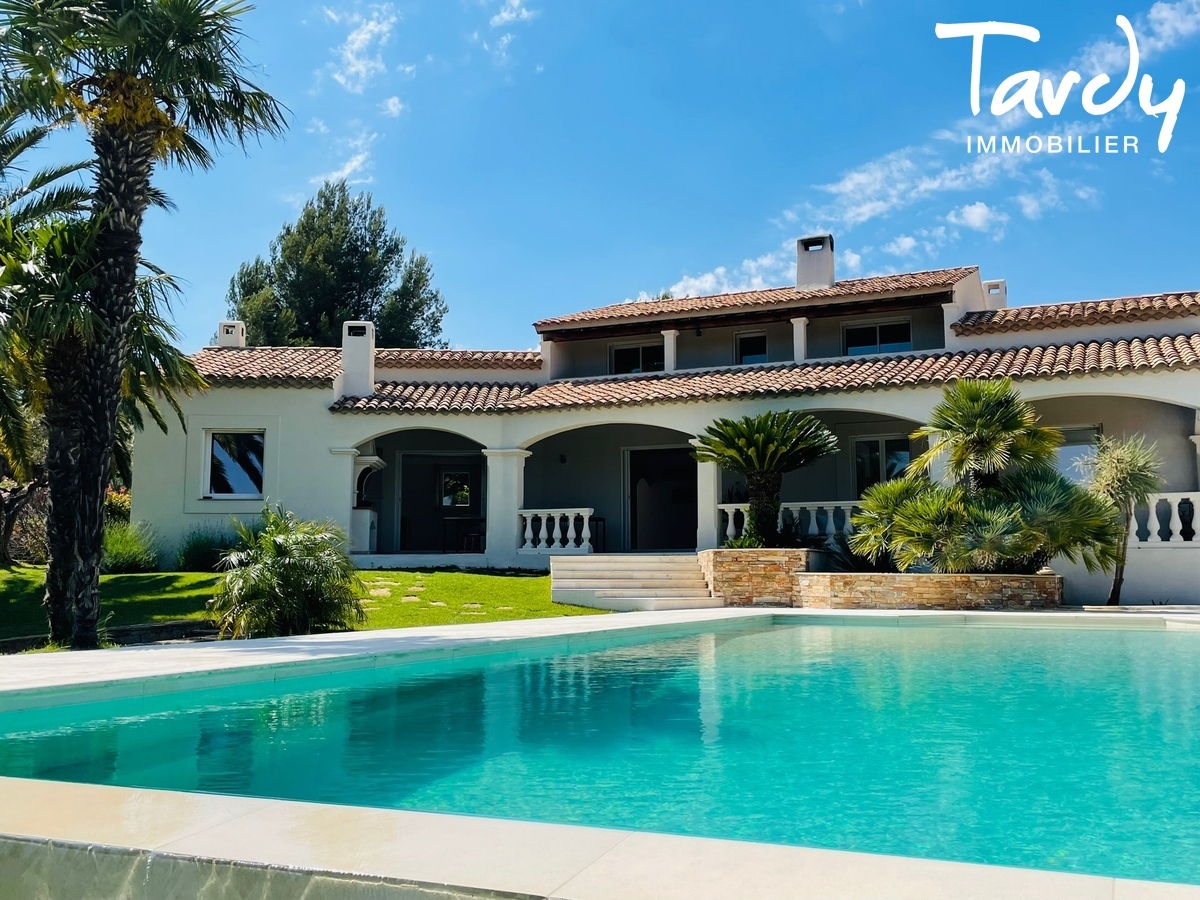 Villa contemporaine avec vues - LA CADIERE D'AZUR 83740 - La Cadière-d'Azur - La cadière d'azur propriété vues campagne Tardy Immobilier