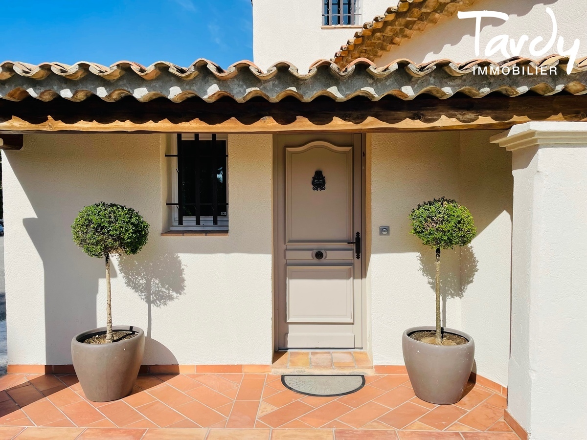 Villa contemporaine avec vues - LA CADIERE D'AZUR 83740 - La Cadière-d'Azur - Maison récente La Cadiere avec vue Tardy-immobilier