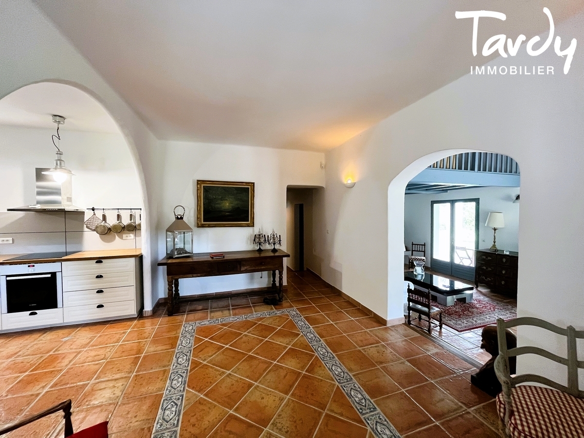 Maison de charme  - spacieuse et conviviale -  13100 AIX-EN-PROVENCE - Aix-en-Provence