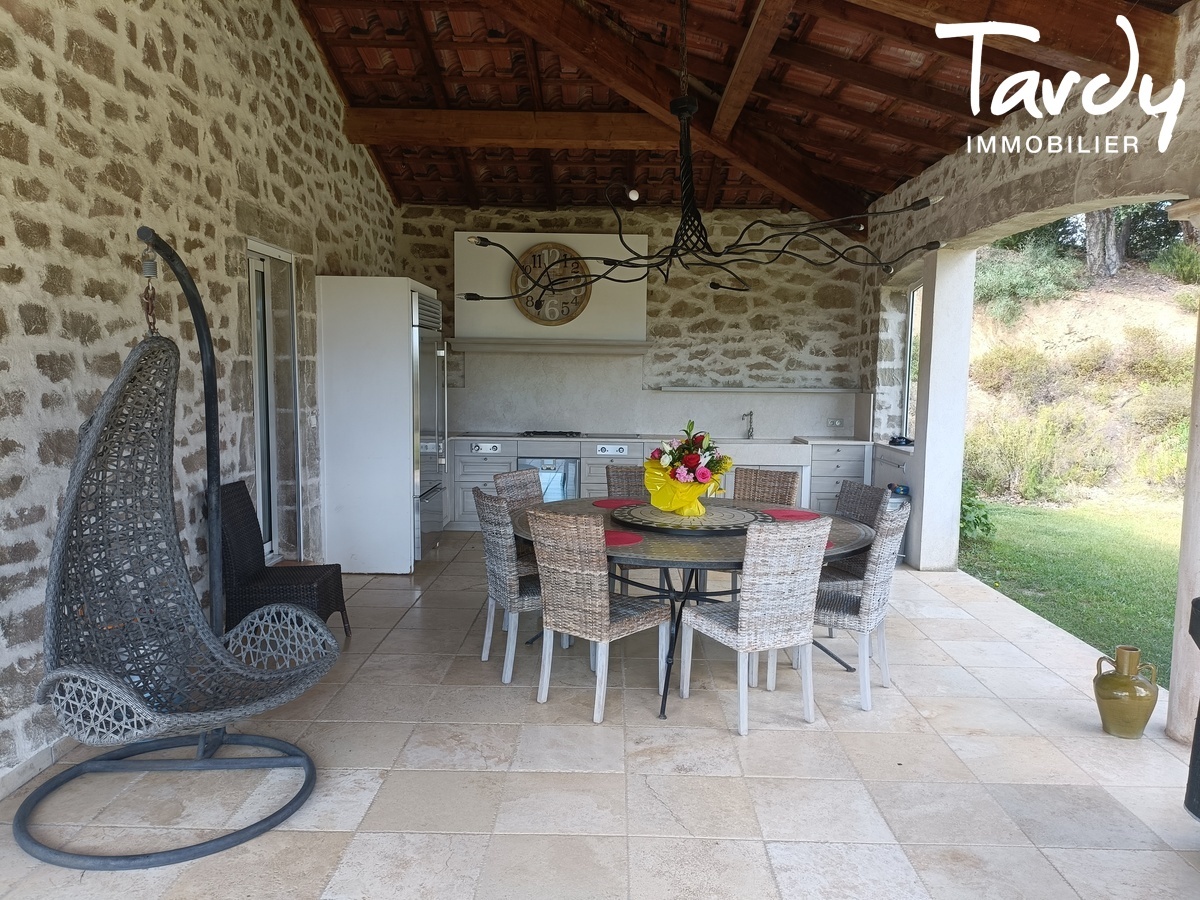 Grande Maison Familiale avec piscine  83230 BORMES LES MIMOSAS  - Bormes-les-Mimosas - Villa Cap Bnat Bormes les Mimosas Vue mer Grande Piscine Tardy Immobilier