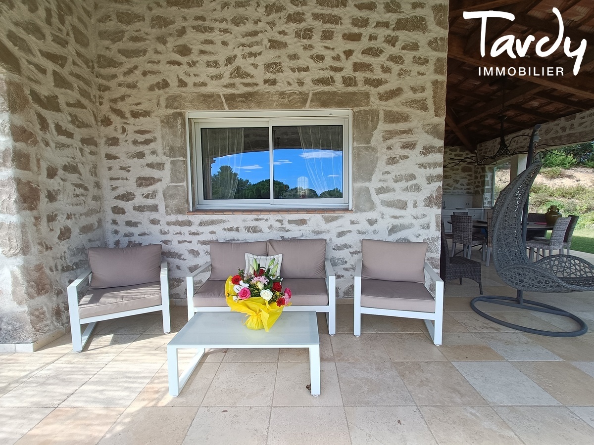 Grande Maison Familiale avec piscine  83230 BORMES LES MIMOSAS  - Bormes-les-Mimosas - Villa Cap Bnat Bormes les Mimosas Vue mer Grande Piscine Tardy Immobilier