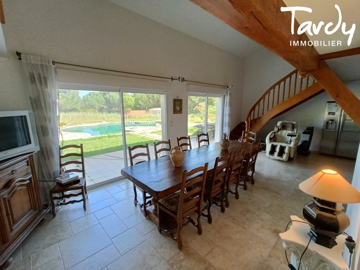 Grande provenale de plain-pied avec piscine  83230 BORMES LES MIMOSAS  - Bormes-les-Mimosas - Grand sjour plain pied piscine Bormes les Mimosas