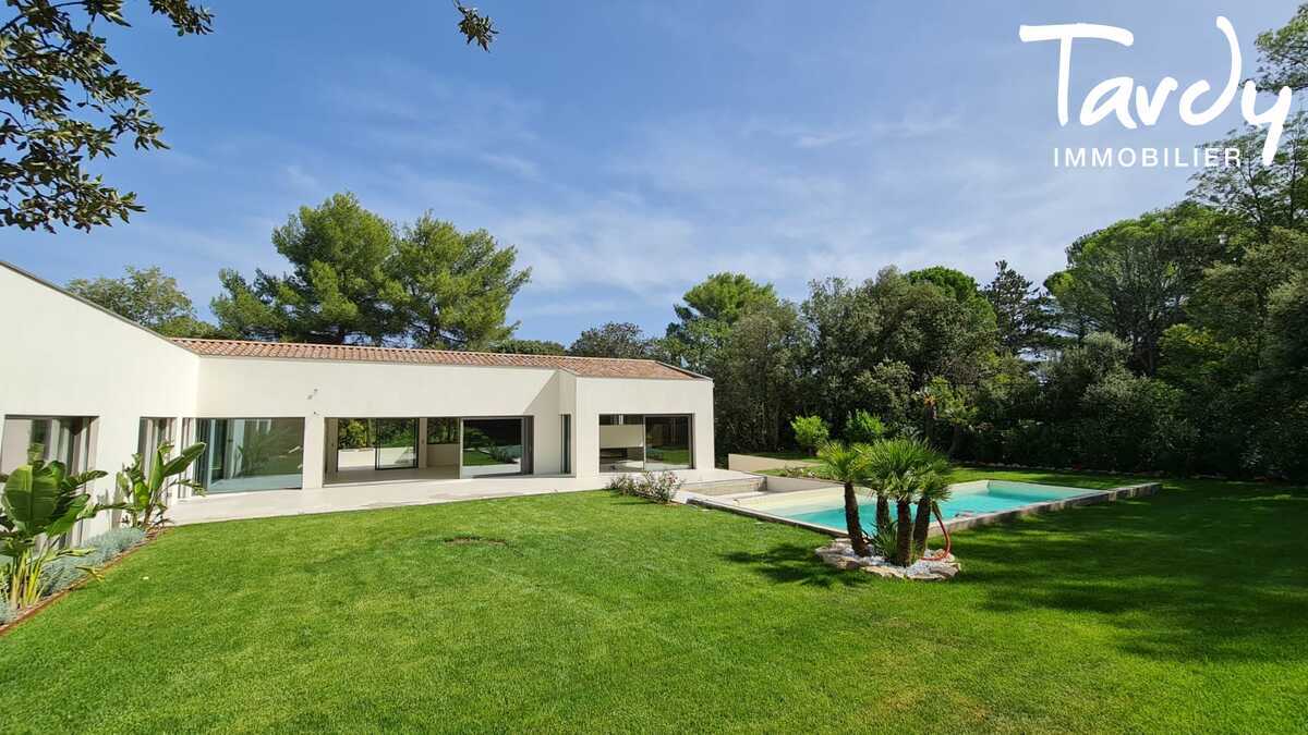 Villa d'architecte contemporaine - 13100 AIX-EN-PROVENCE - Aix-en-Provence