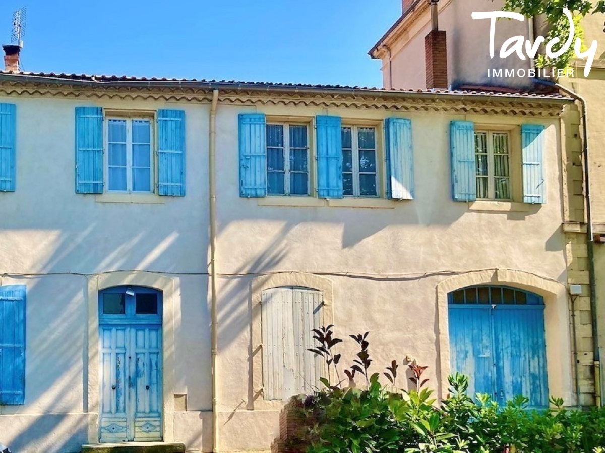 Maison de village proche de la gare TGV d'Avignon - 13570 BARBENTANE - Barbentane - MAISON AVEC JARDIN 13570 BARBENTANE