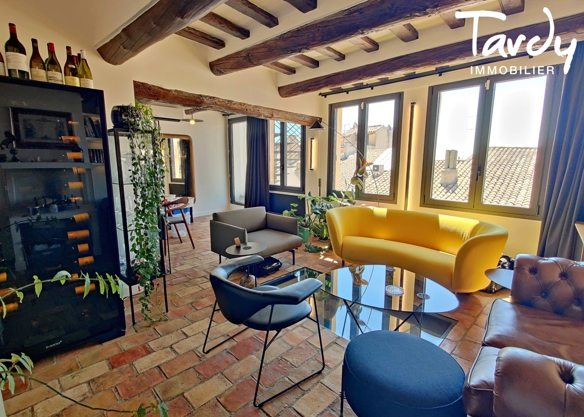 Duplex avec terrasse panoramique en centre-ville - 13100 AIX EN PROVENCE - Aix-en-Provence - Matériaux haut de gamme