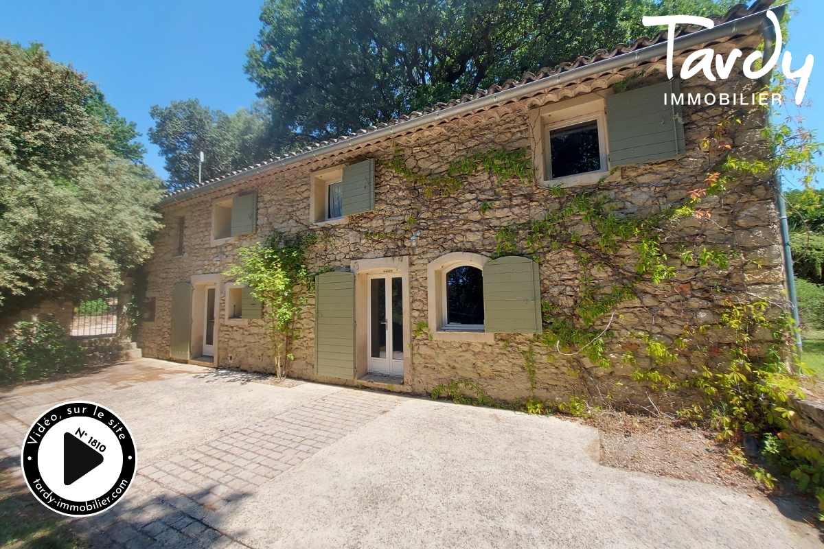 Mas en pierre avec maison d'amis - Charme de l'ancien - 84160 LOURMARIN - Vaugines