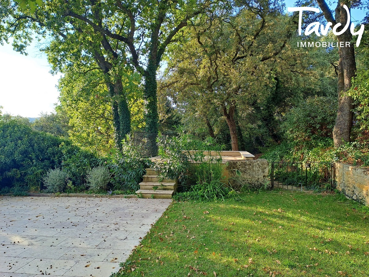 Mas en pierre avec maison d'amis - Charme de l'ancien - 84160 LOURMARIN - Vaugines