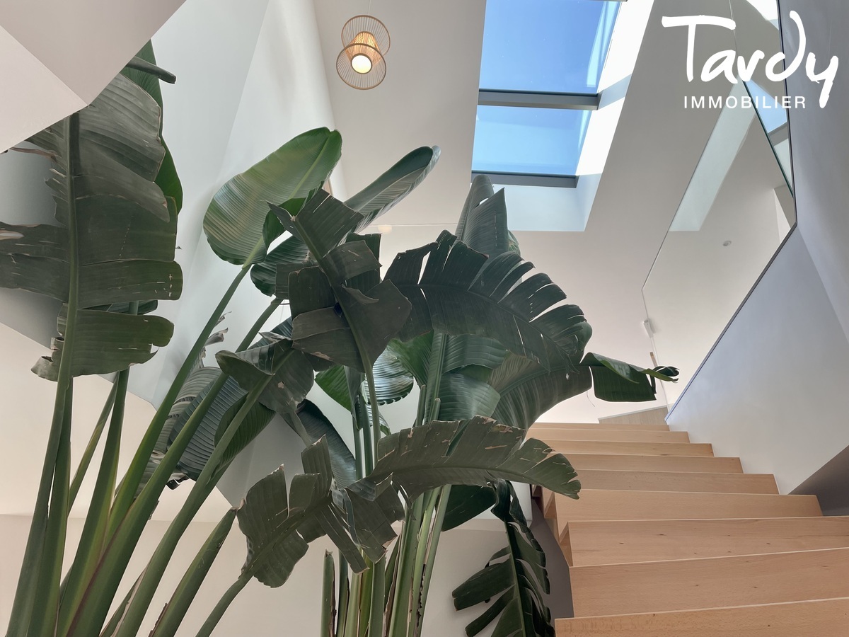 Ultra-contemporaine, vue mer, FNR - 83150 BANDOL - Bandol