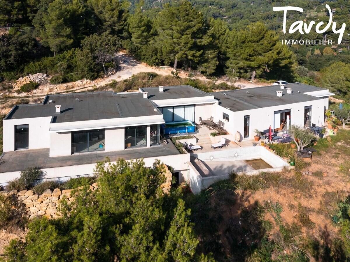 Villa californienne rcente de plain pied - 83150 BANDOL - Bandol - Maison US  de 300 m2 de plain-pied BANDOL 83150