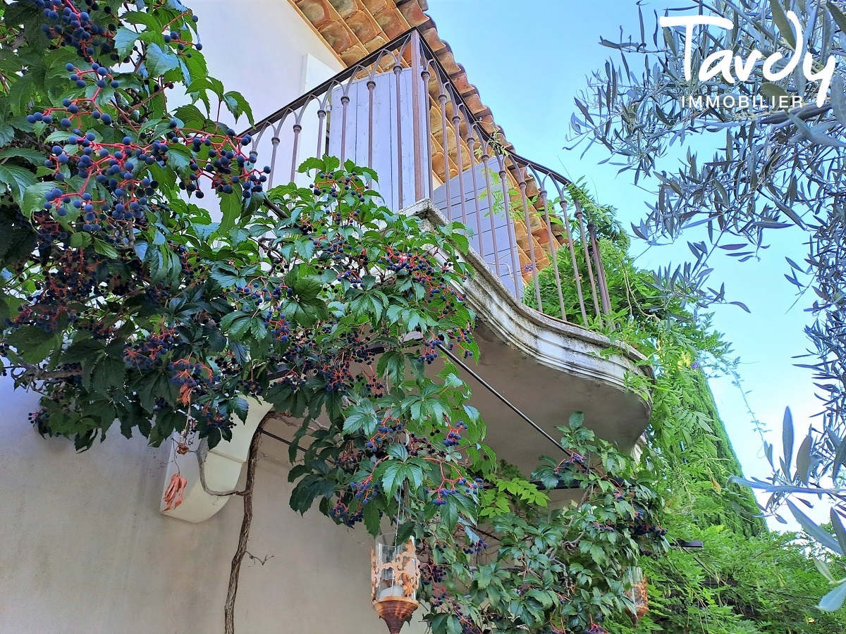 Bastide et maison d'amis - Vue à 360 ° - 35 min 13100 AIX EN PROVENCE - Aix-en-Provence - Tardy Immobilier - charmante Bastide Aix en Provence