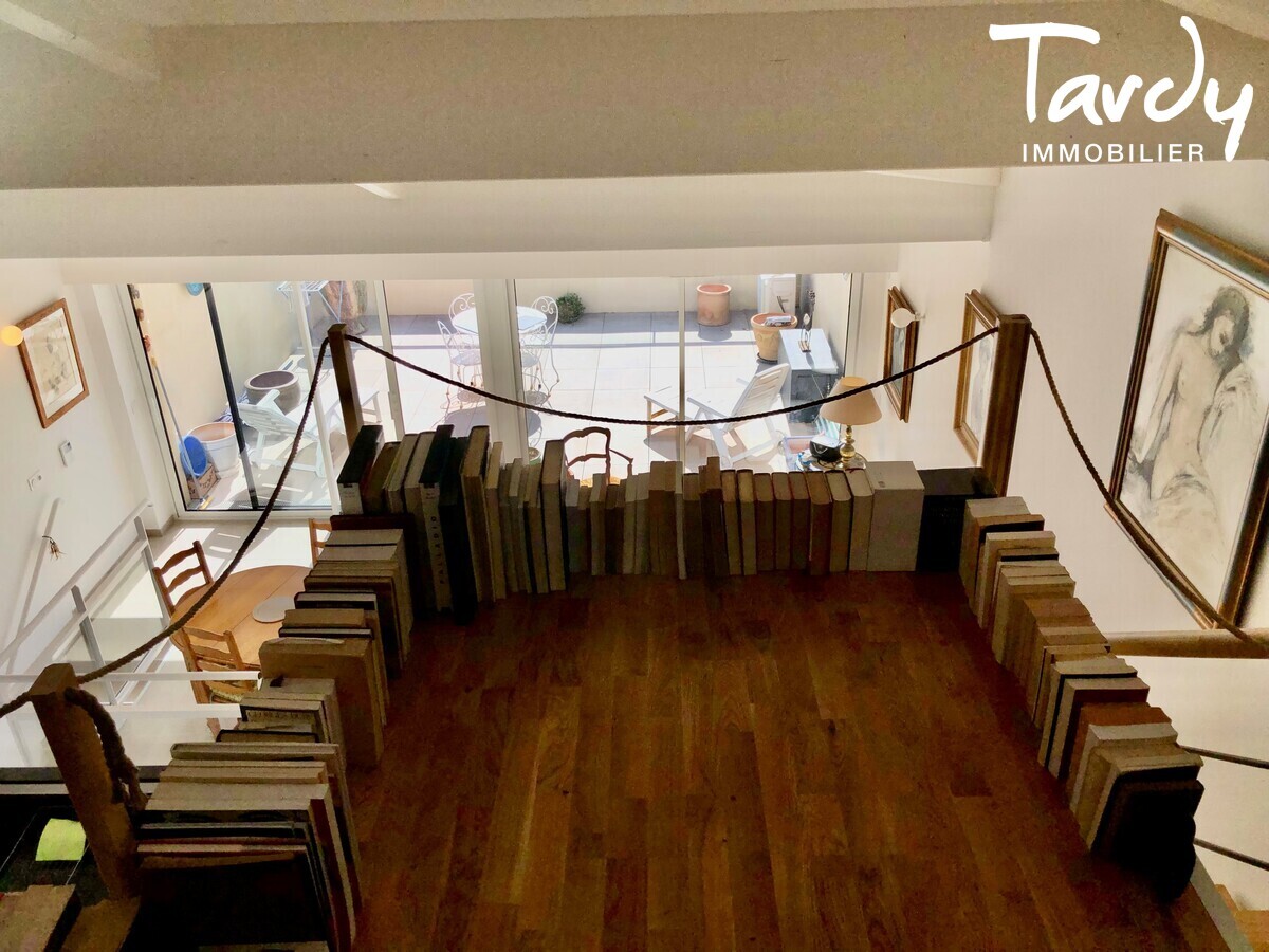 Appartement dernier tage - Vue Golf - 13090 AIX-EN-PROVENCE - Aix-en-Provence