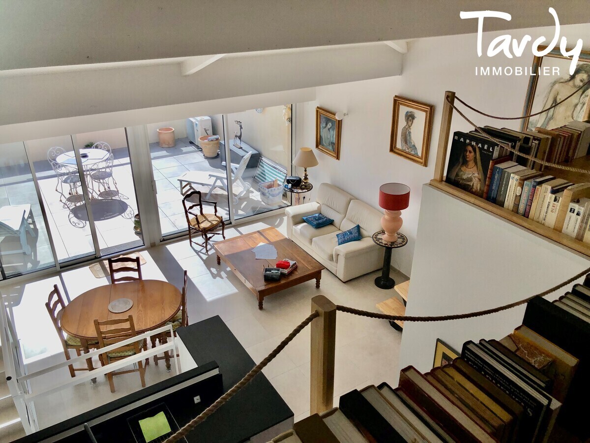 Appartement dernier tage - Vue Golf - 13090 AIX-EN-PROVENCE - Aix-en-Provence