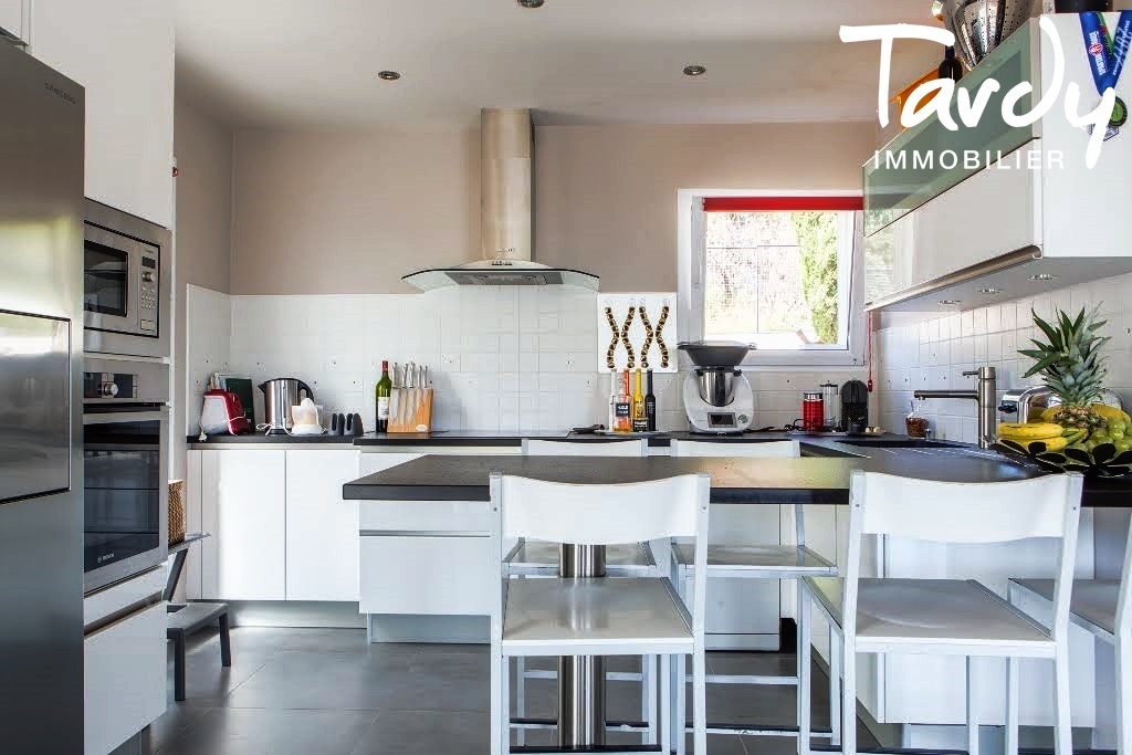 Villa vue mer, proche port et plages - 83150 BANDOL - Bandol - PROCHE PLAGES