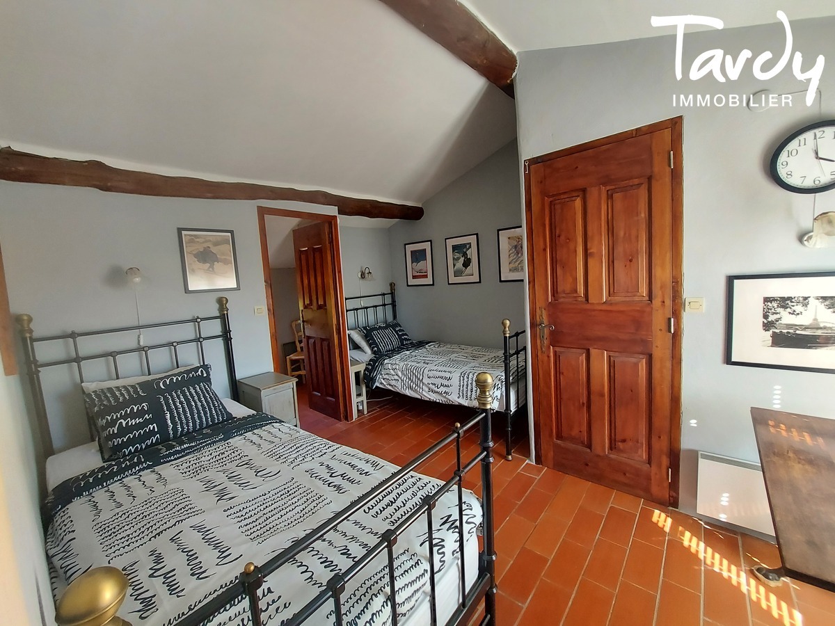 Mas en pierres - au coeur des vignes - 84160 CUCURON - Lourmarin