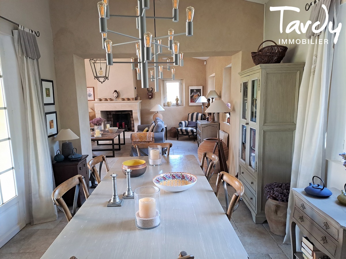 Mas en pierres - au coeur des vignes - 84160 CUCURON - Lourmarin