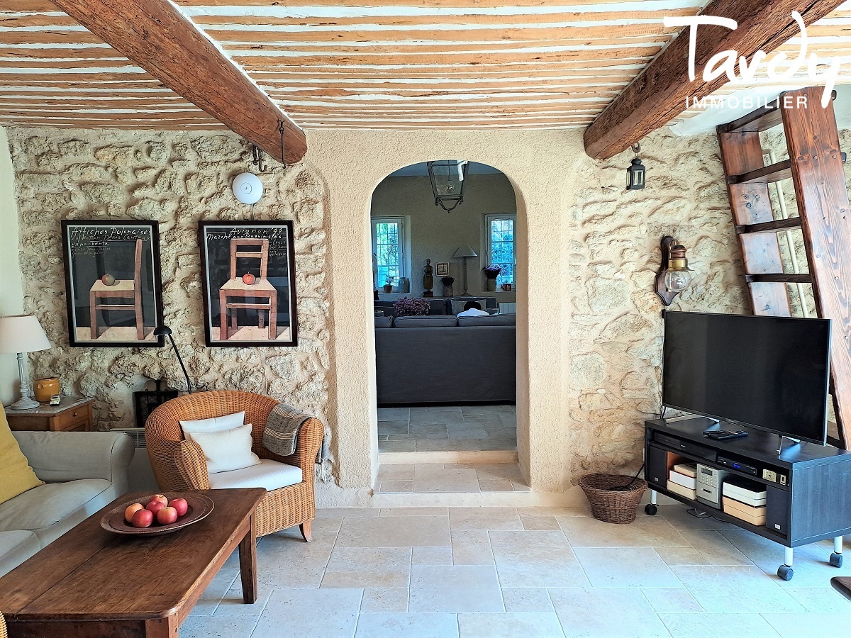 Mas en pierres - au coeur des vignes - 84160 CUCURON - Cucuron