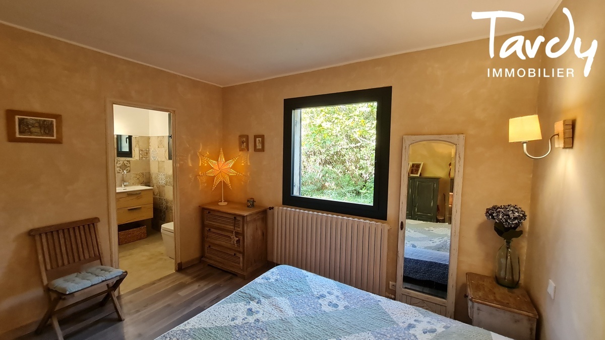 Demeure provenale vue nature - 84000 AVIGNON - Aramon