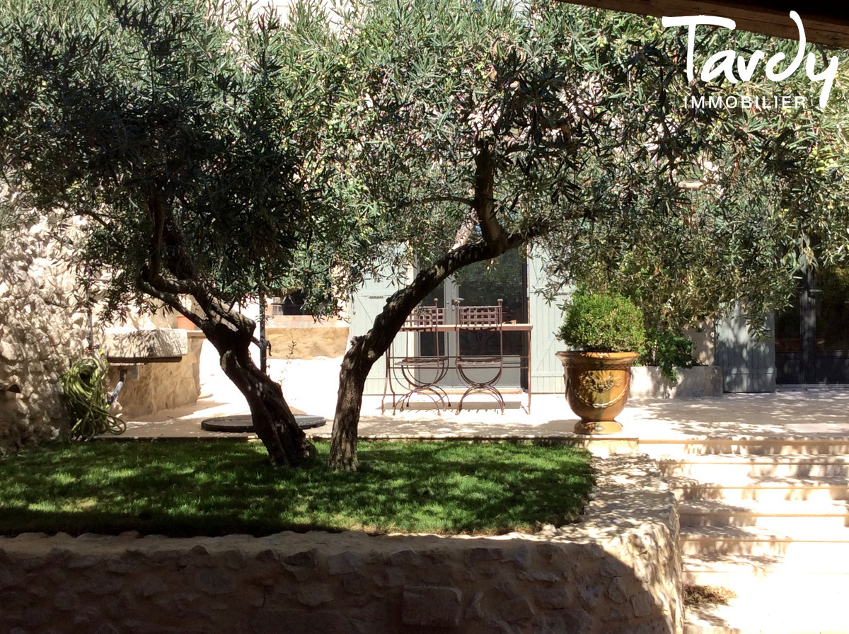 Bastide de village avec jardin et vue - 13150 BOULBON - Avignon - Avignon maison de village