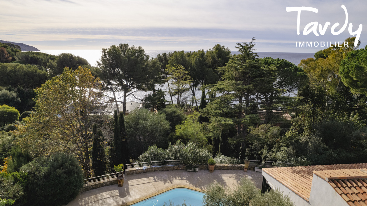 Villa d'architecte vue mer et plage  pieds - 13600 LA CIOTAT - La Ciotat - villa vue mer la Ciotat Tardy