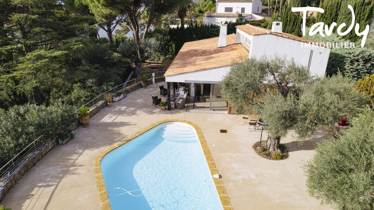 Villa d'architecte vue mer et plage à pieds - 13600 LA CIOTAT - La Ciotat - villa d'architecte avec piscine et vue mer la ciotat 13600 Tardy