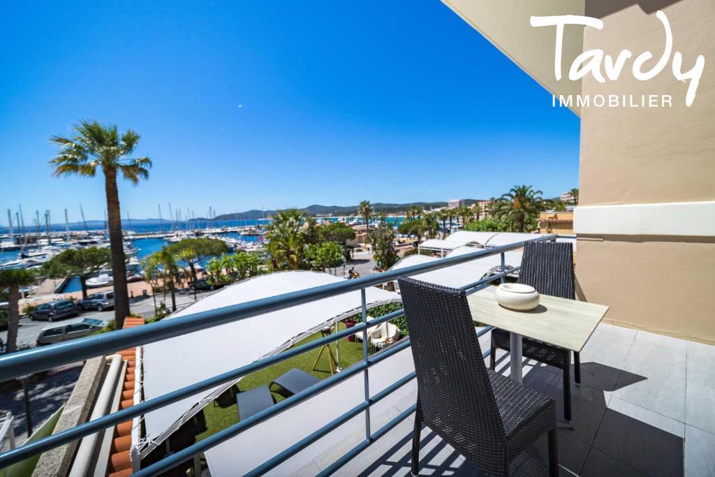 Htel provenal vue mer  83980 LE LAVANDOU - Le Lavandou