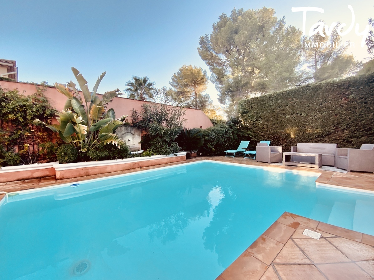 Villa de charme, port du BRUSC  pieds - 83140 SIX FOURS LES PLAGES, LE BRUSC - Six-Fours-les-Plages
