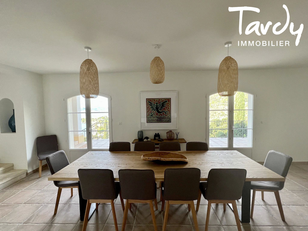 Belle bastide, vue mer et proche plage  83980 LE LAVANDOU - Le Lavandou - Bastide provenale vue mer Le Lavandou Tardy Immobilier