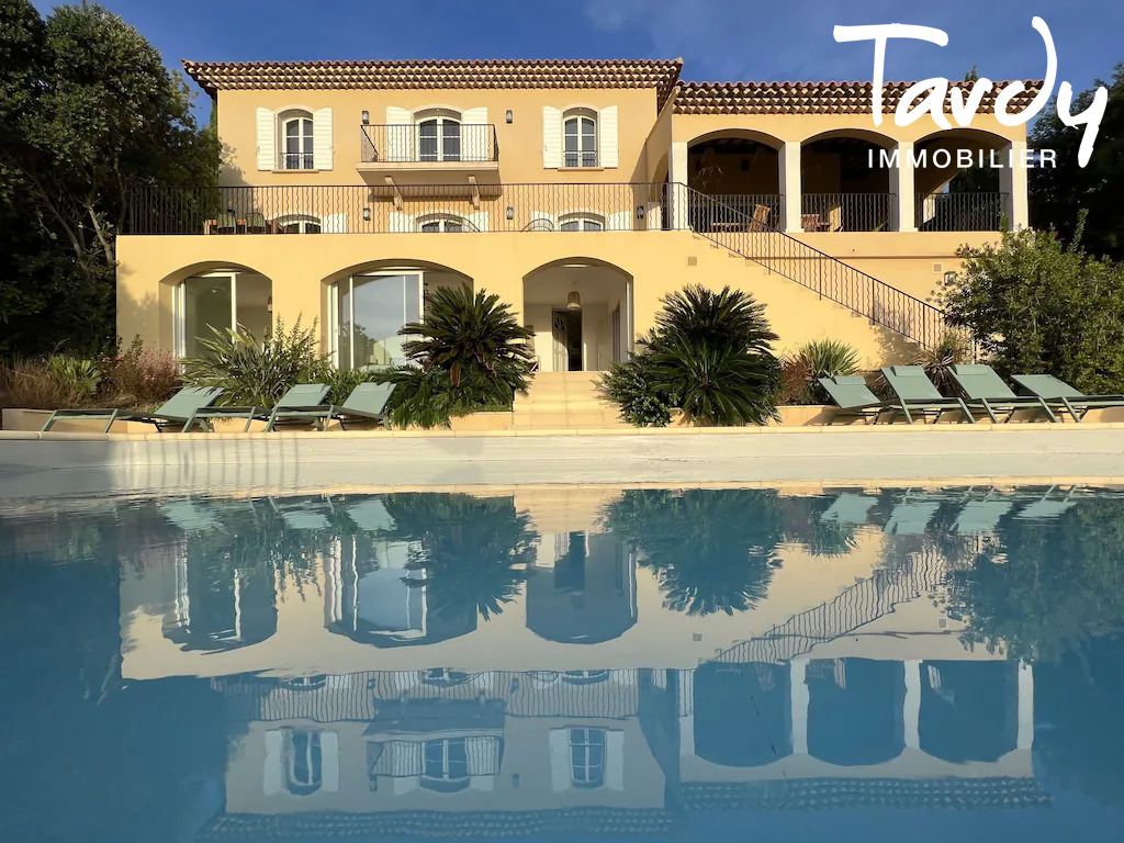 Belle bastide, vue mer et proche plage  83980 LE LAVANDOU - Le Lavandou - Bastide provenale vue mer Le Lavandou Tardy Immobilier