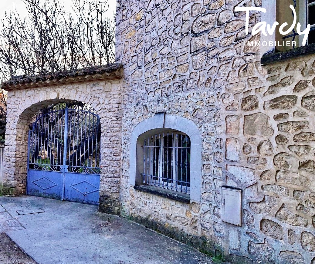 Maison de village avec jardin - Au calme - PROCHE 84220 GORDES - Gordes