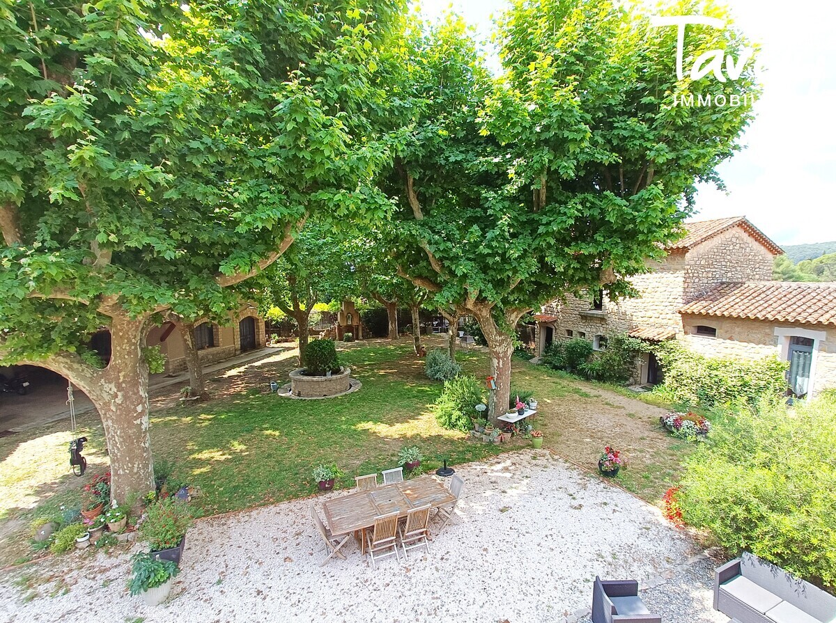 Domaine vue vignes  83210 SOLLIES PONT - Sollis-Pont - Domaine viticole Centre bien tre bord de mer Var Tardy Immobilier