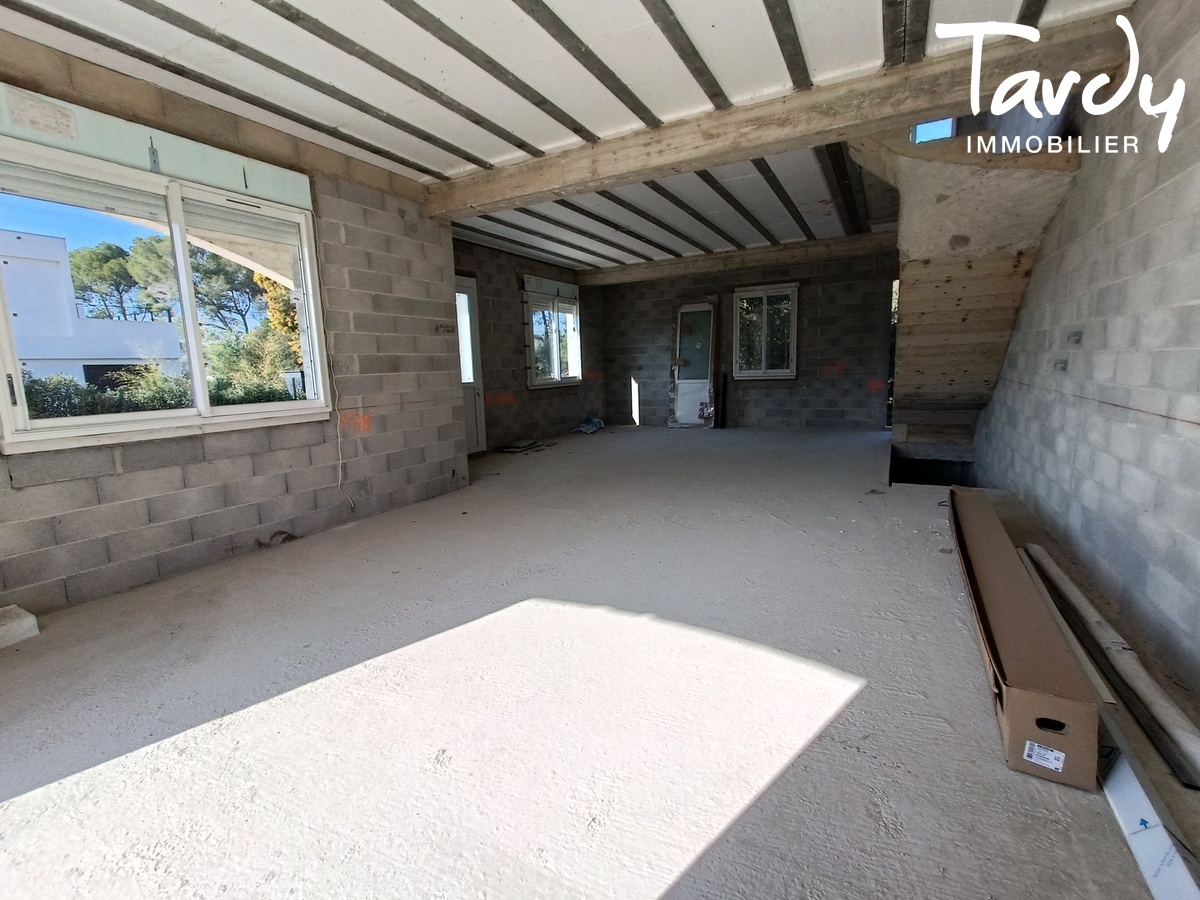 Maison de caractre proche village  83250 LA LONDE LES MAURES - La Londe-les-Maures - Villa proche commerces La Londe les Maures Var Tardy Immobilier