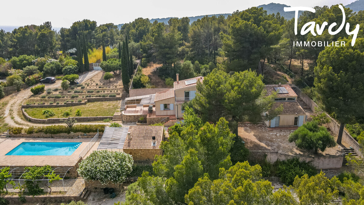 Familiale vue mer et accs criques - 83270 SAINT-CYR-MER - Saint-Cyr-sur-Mer