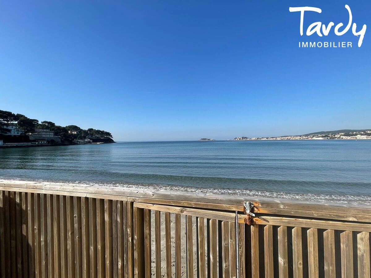 Villa pied dans leau - 83110 SANARY SUR MER - Sanary-sur-Mer