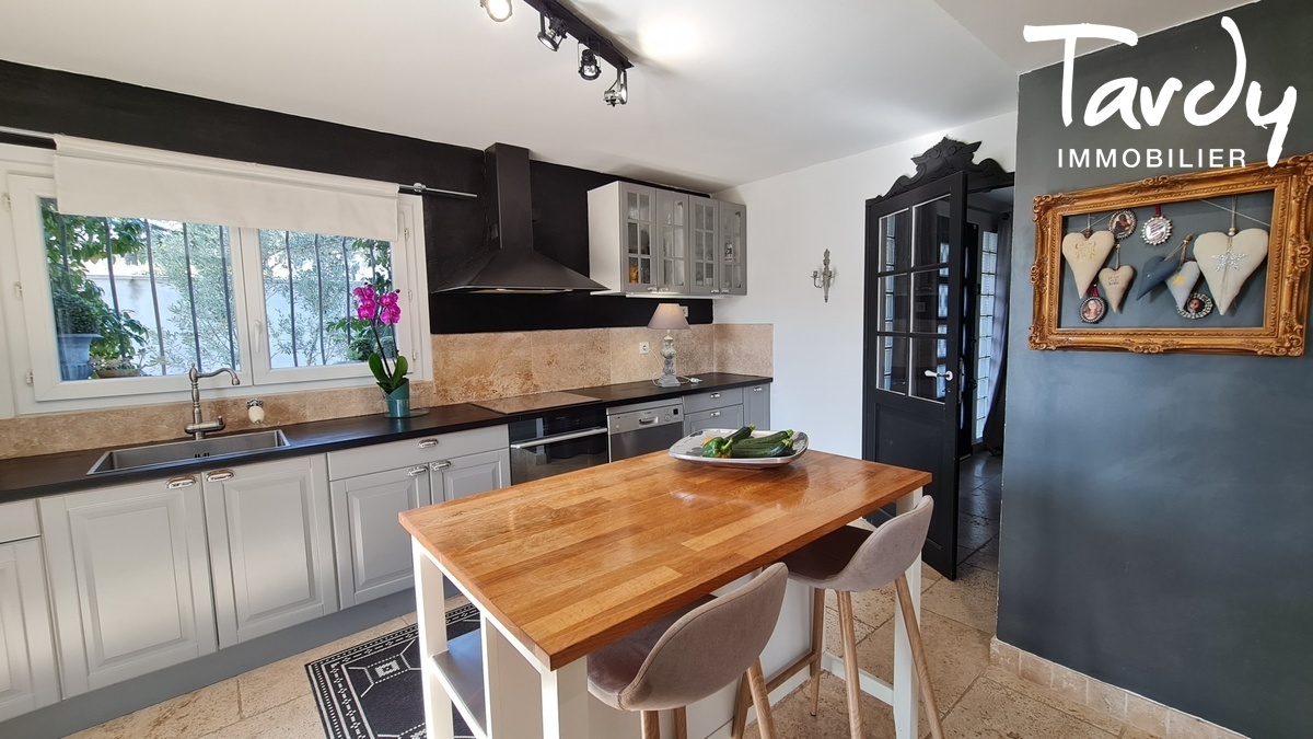 Villa rnove - 30400 haut de VILLENEUVE-LES-AVIGNON - Villeneuve-ls-Avignon