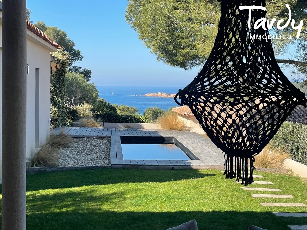Villa contemporaine vue mer, proche plage et port, portissol - 83110 SANARY-SUR-MER  - Sanary-sur-Mer - Villa proche port de Sanary avec vue mer 83110