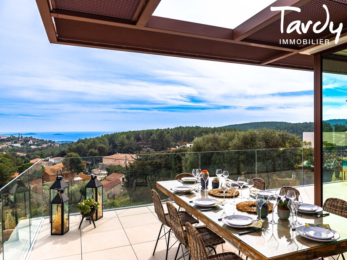 Villa vue mer en Investissement Parahtellerie - 83150 BANDOL  - Bandol - Rsidence aux Prestations haut de gamme