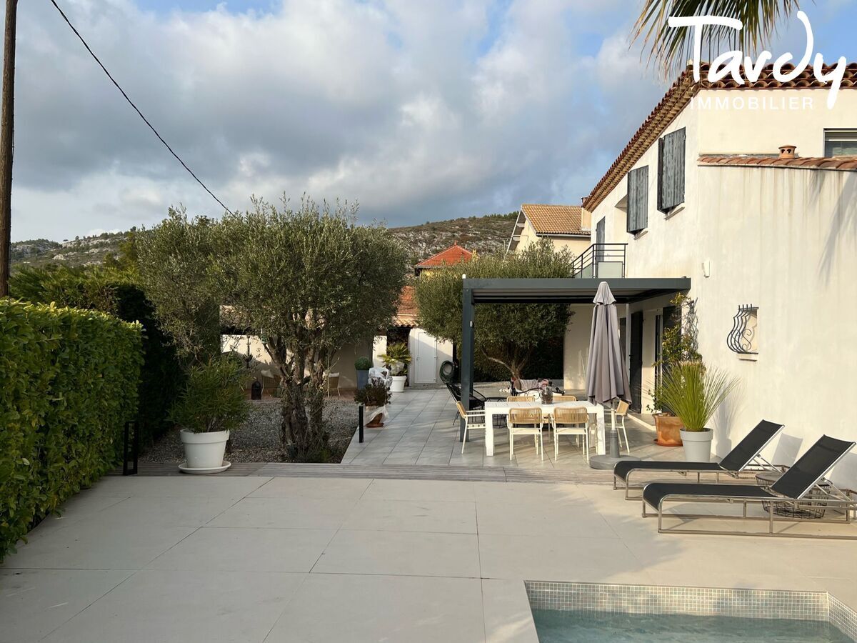 Villa Moderne -  13190 ALLAUCH  - Allauch