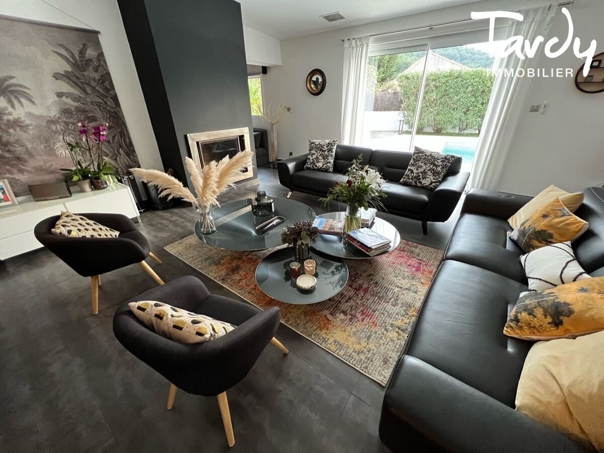 Villa Moderne -  13190 ALLAUCH  - Allauch