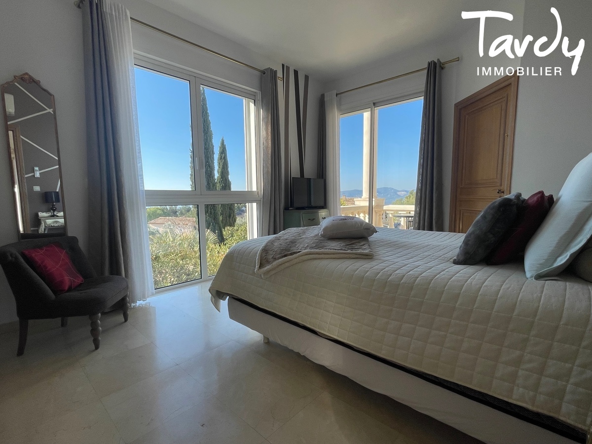 Proprit vue mer - Tennis - 13600 LA CIOTAT CEYRESTE - La Ciotat