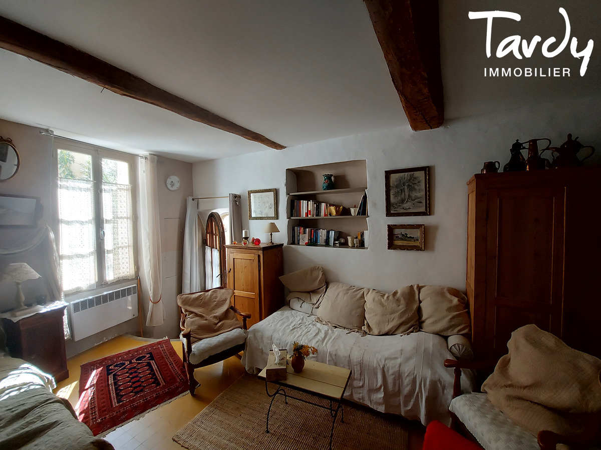 Maison en pierre - centre village - 84160 LOURMARIN - Lourmarin