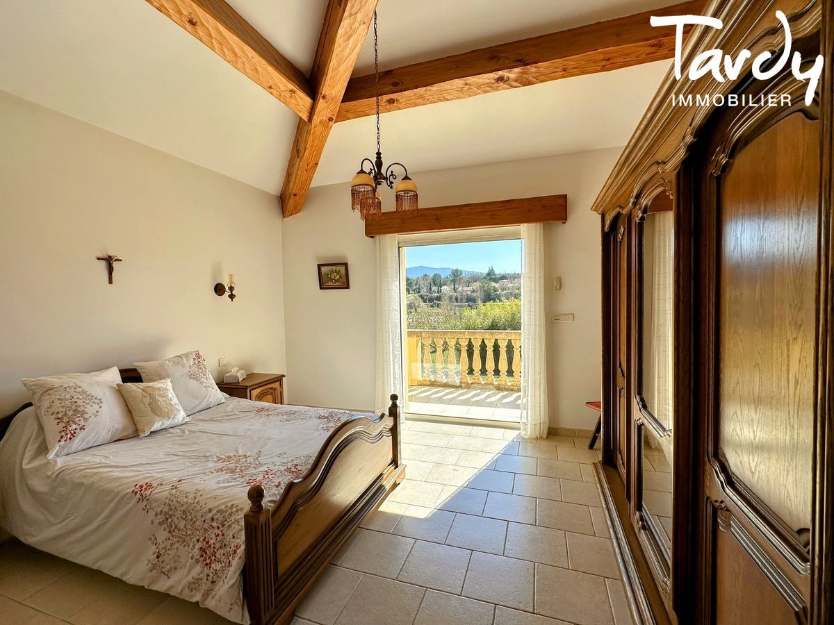 Belle maison Provenale - vue dgage - 13100 AIX EN PROVENCE - Aix-en-Provence - Grandes chambres