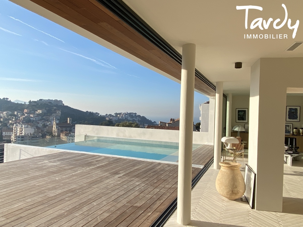 Villa Californienne vue mer, Roucas-Blanc - 13007 MARSEILLE - Marseille 7me - Villa contemporaine vue mer Le Roucas blanc tardy 13007