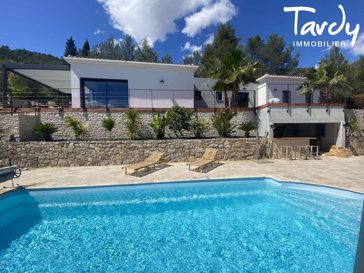 Villa neuve de plain-pied, calme et piscine  83390 CUERS - Pierrefeu-du-Var - Villa neuve piscine 3 chambres Pierrefeu Cuers Tardy Immobilier