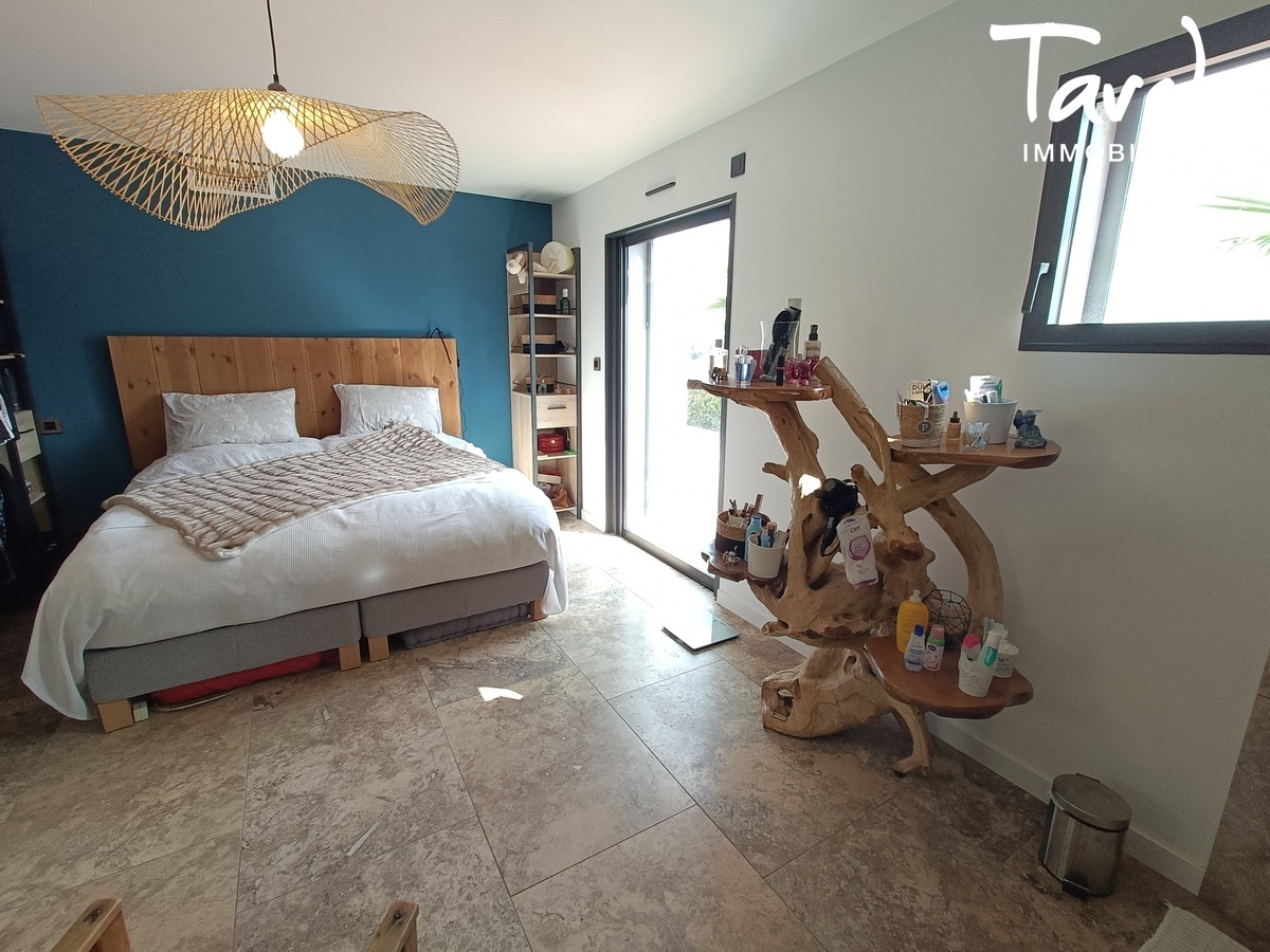 Villa neuve de plain-pied, calme et piscine  83390 CUERS - Pierrefeu-du-Var - Maison plain-pied Cuers Tardy Immobilier
