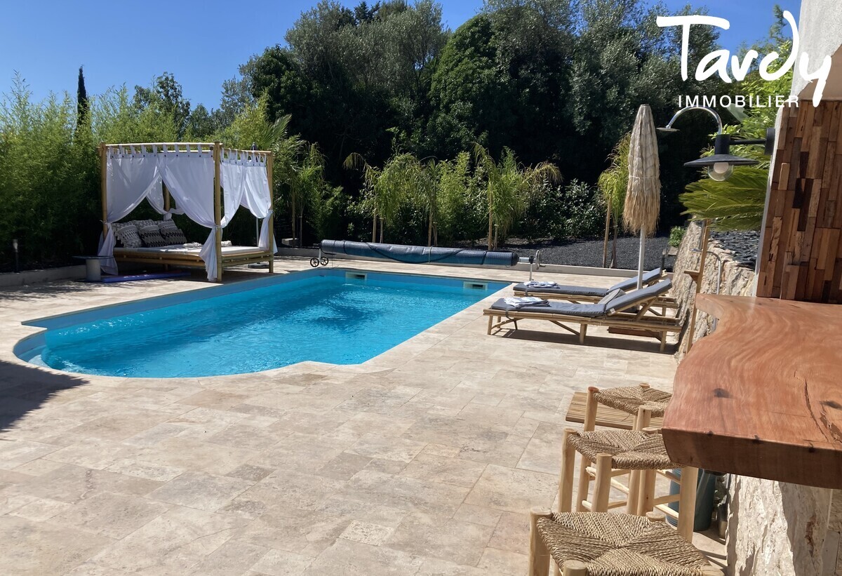 Villa neuve de plain-pied, calme et piscine  83390 CUERS - Pierrefeu-du-Var - Villa plain pied Vue Dgage Cuers Tardy Immobilier