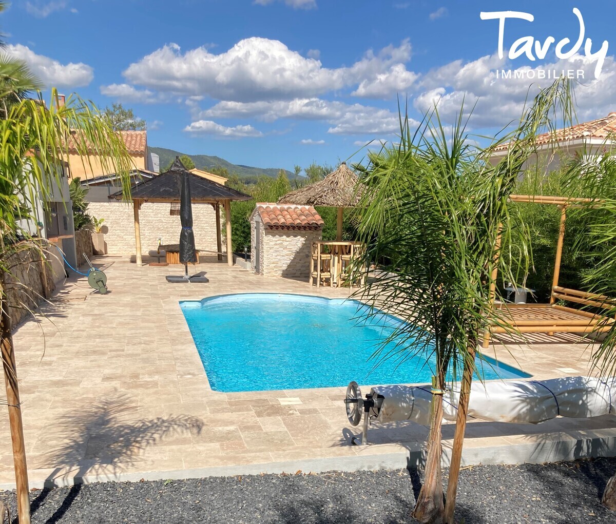 Villa neuve de plain-pied, calme et piscine  83390 CUERS - Pierrefeu-du-Var - Villa plain pied 3 chambres Cuers Tardy Immobilier