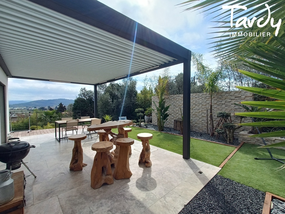Villa neuve de plain-pied, calme et piscine  83390 CUERS - Pierrefeu-du-Var - Villa neuve avec piscine Hyres Cuers Tardy Immobilier